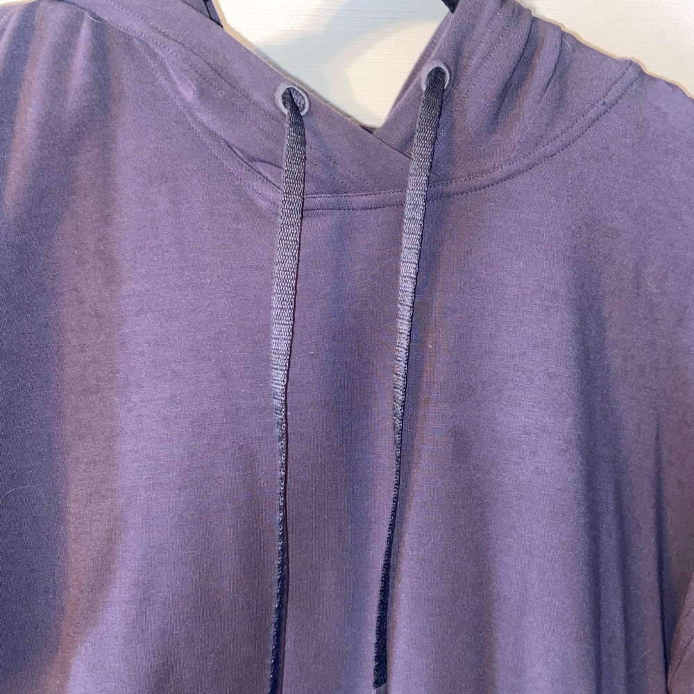 Lululemon Cropped Cross back hoodie - Picture 3 of 6
